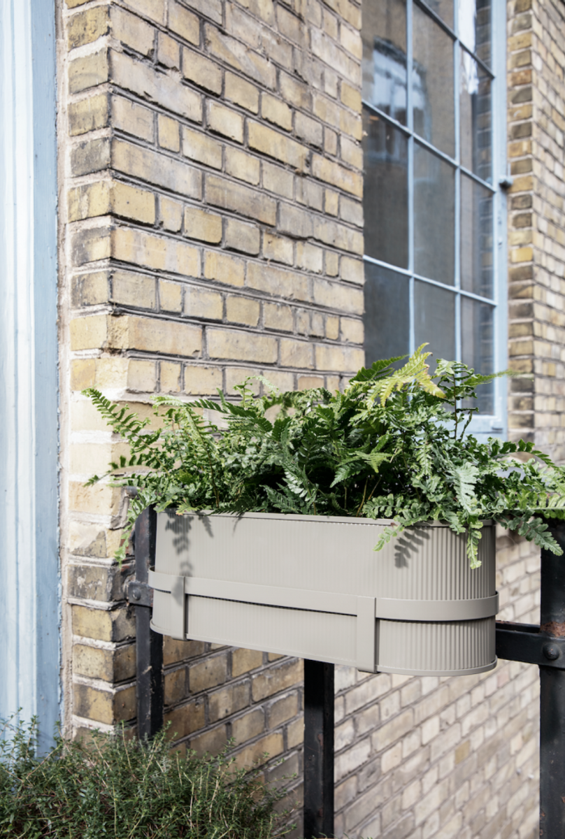 Bau Balcony Box, Warm Grey
